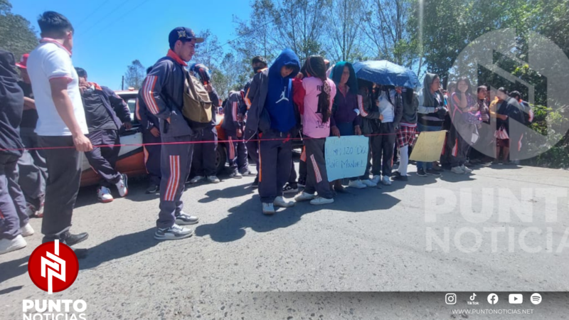 Continúan sin clases alumnos de Telebachilleratos en Mixtla y Texhuacan