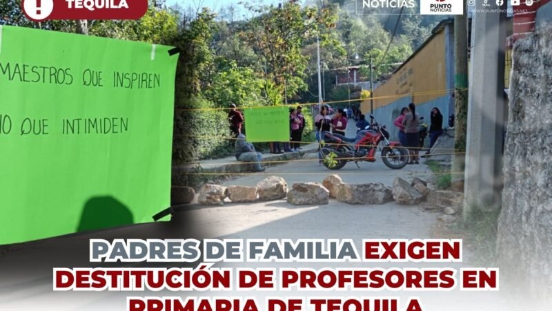 Padres de familia exigen destitución de profesores en primaria de Tequila