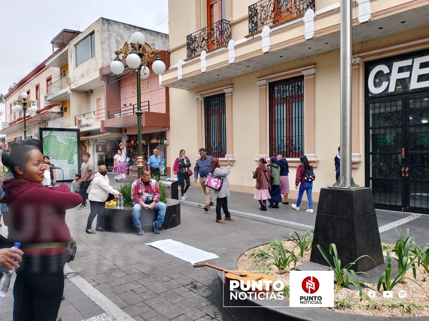 Vecinos de Río Blanco y Orizaba protestan contra CFE por aumentos injustos en tarifas eléctricas