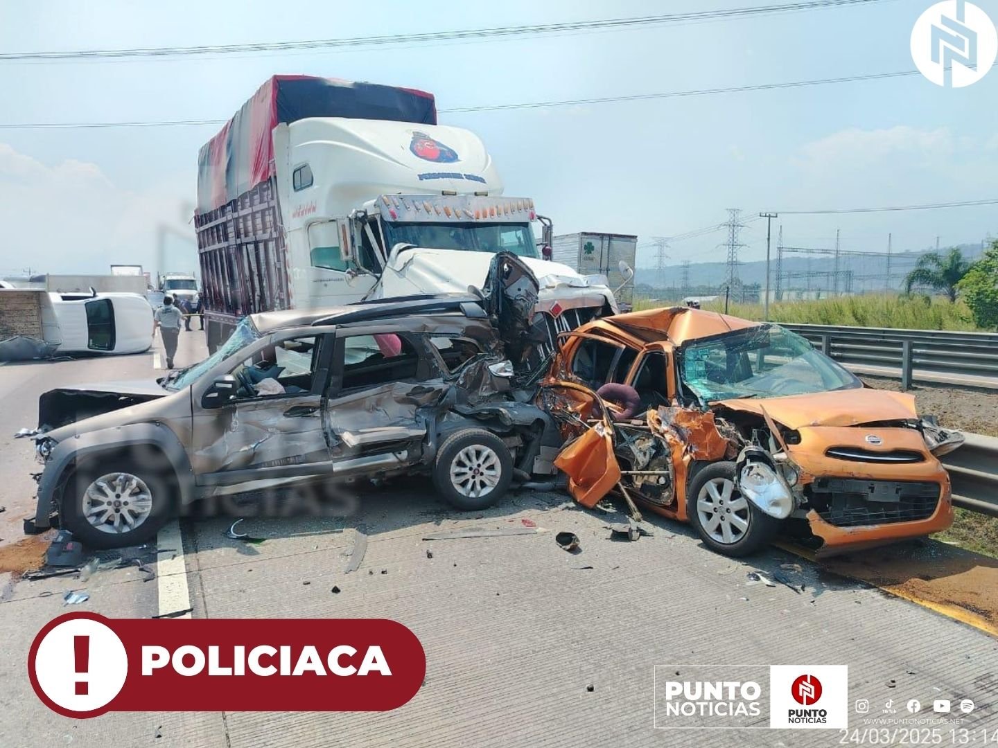 CIERRE DE CIRCULACIÓN VEHÍCULAR, CHOQUE POR ALCANCE MÚLTIPLE EN LA AUTOPISTA CÓRDOBA-ORIZABA.