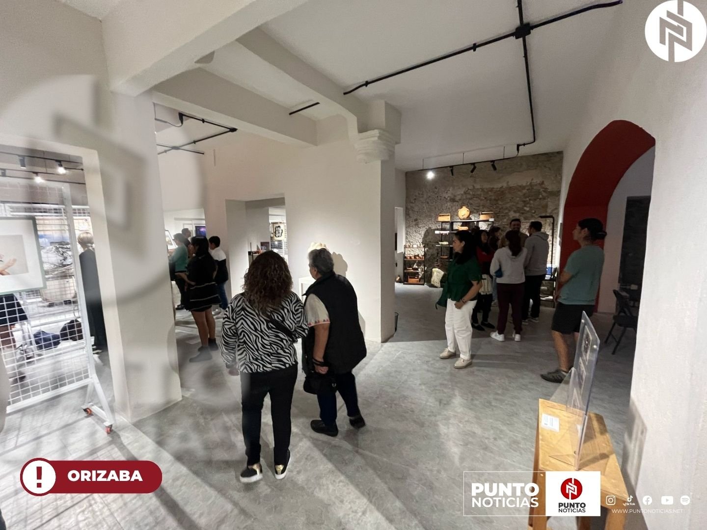 Florecer, un renacer de luz”, una exposición de Atelier Xalli, una galería de arte regional
