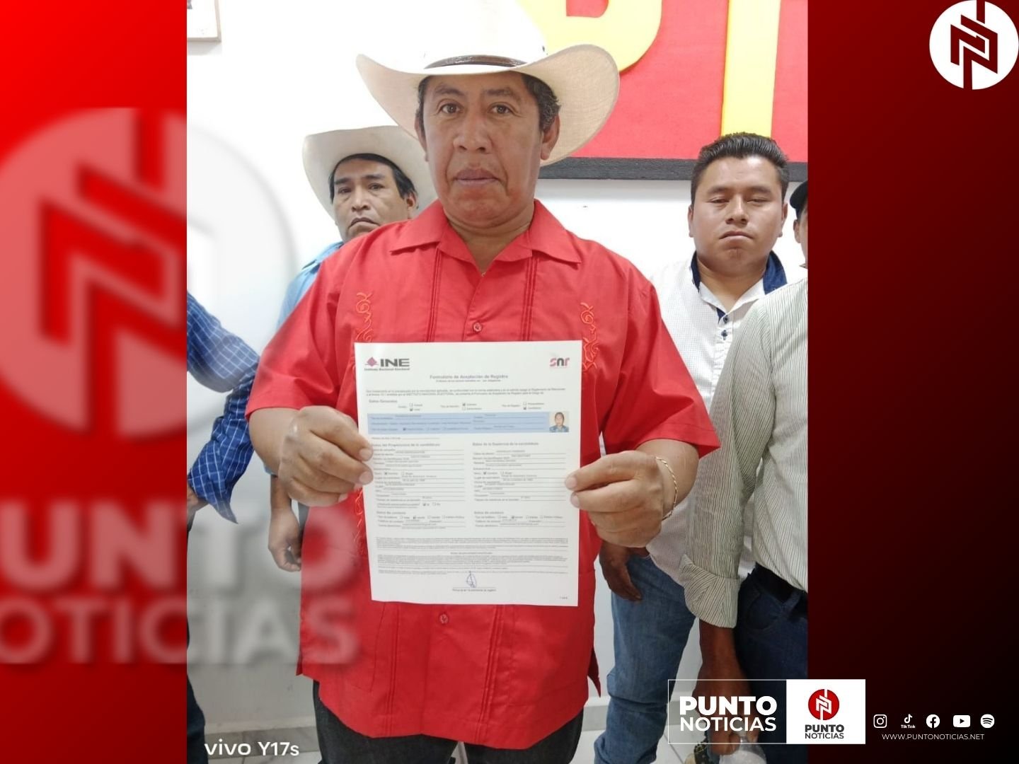 Crispín Hernández Sánchez se registra como candidato único a la alcaldía de Mixtla de Altamirano