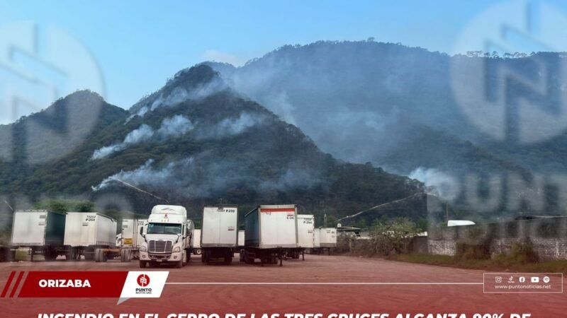Incendio en el Cerro de las Tres Cruces alcanza 90% de control tras tres días de combate