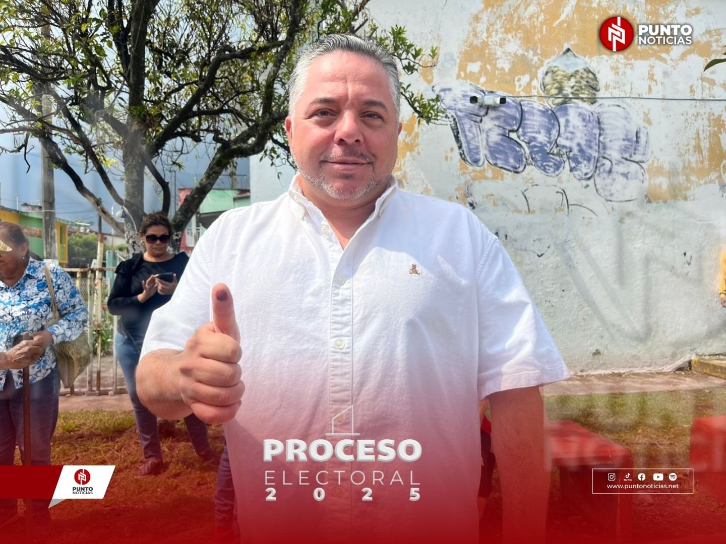 Toño May emite su voto en Río Blanco y llama a participar con responsabilidad en la jornada electoral