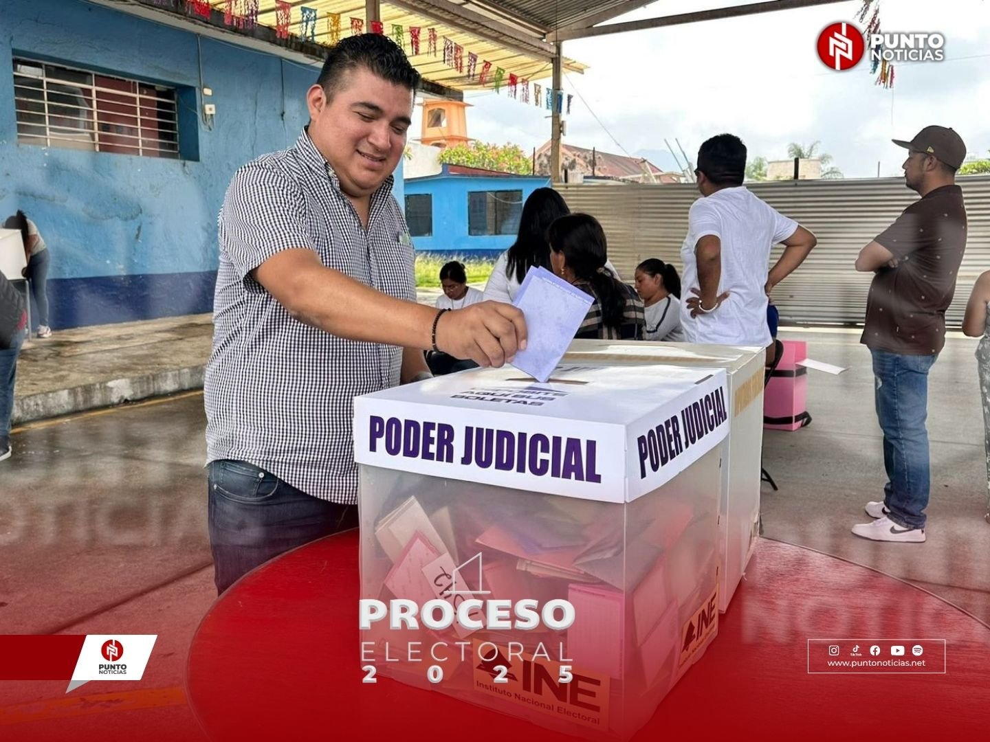Presidentes municipales de la región de las Altas Montañas cumplen con su deber ciudadano y acuden a votar
