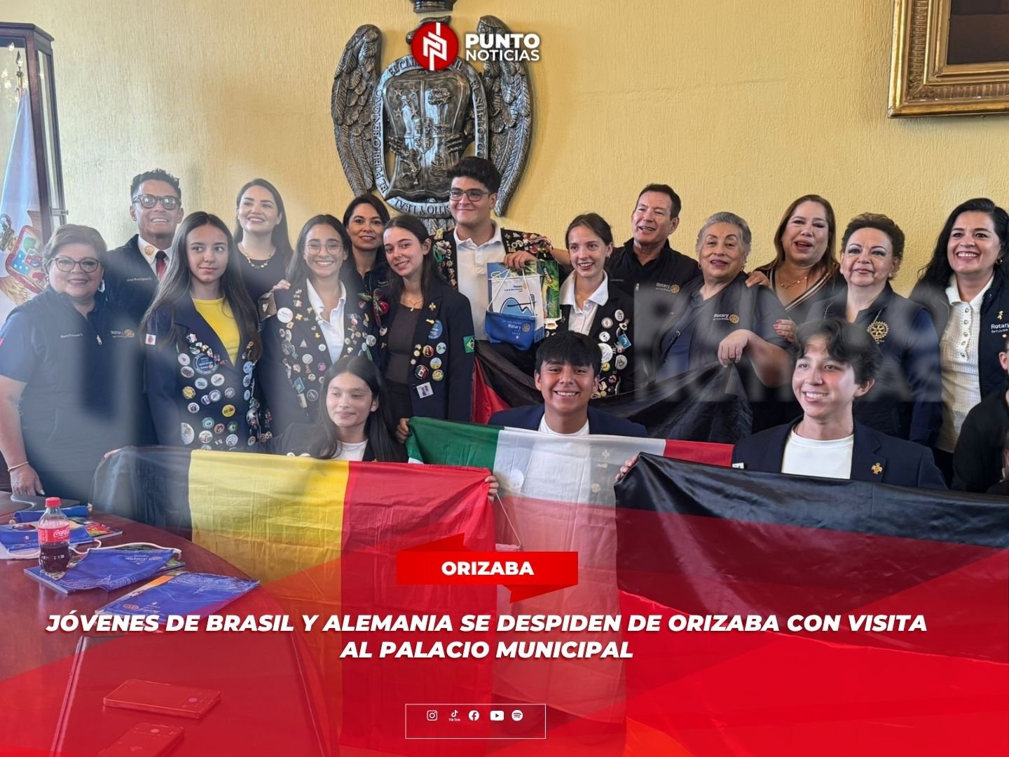 Jóvenes de Brasil y Alemania se despiden de Orizaba con visita al Palacio Municipal