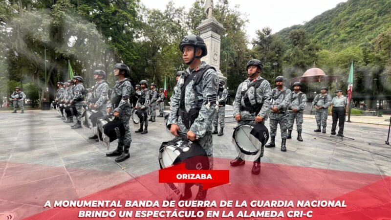 La monumental Banda de Guerra de la Guardia Nacional brindó un espectáculo en la Alameda Cri-Cri