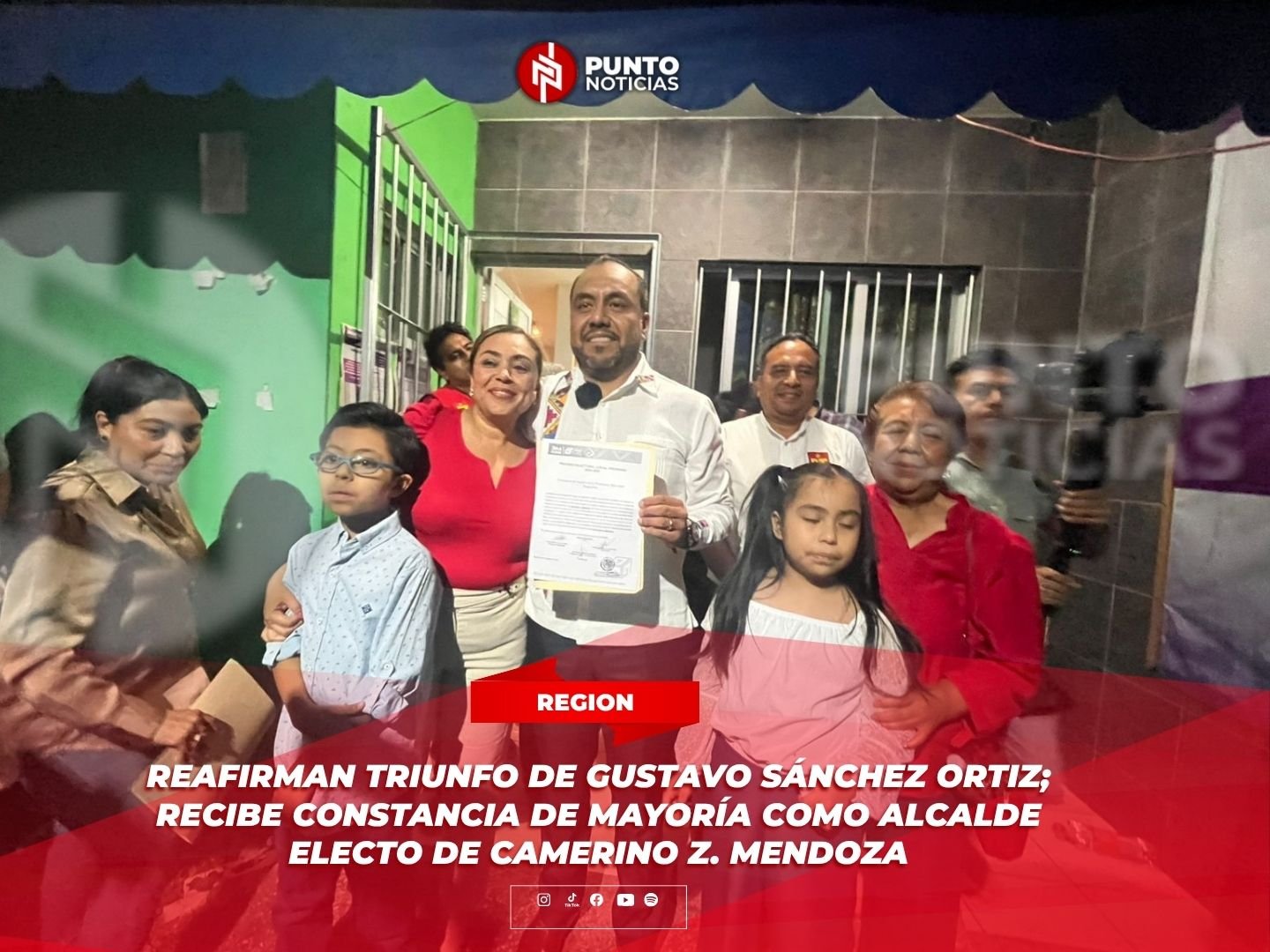 Reafirman triunfo de Gustavo Sánchez Ortiz; recibe constancia de mayoría como alcalde electo de Camerino Z. Mendoza
