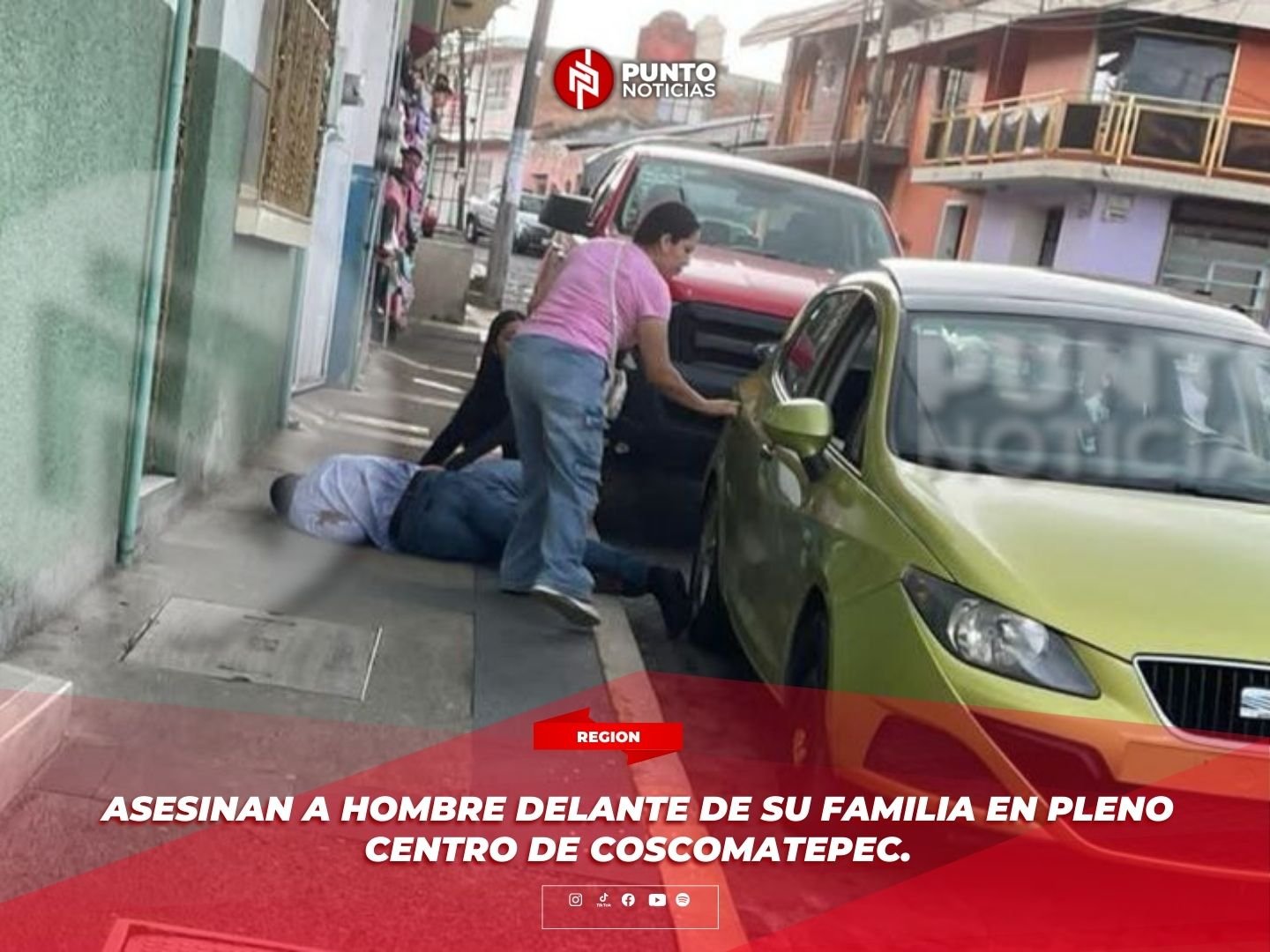 Asesinan a hombre delante de su familia en pleno centro de Coscomatepec.