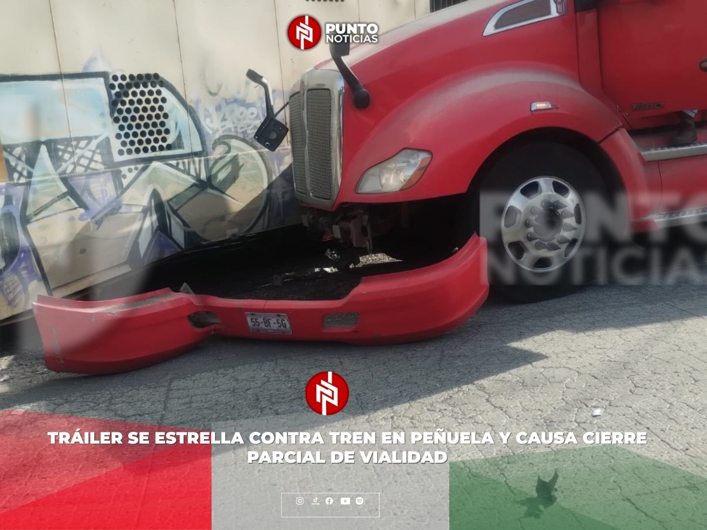 Tráiler se estrella contra tren en Peñuela y causa cierre parcial de vialidad