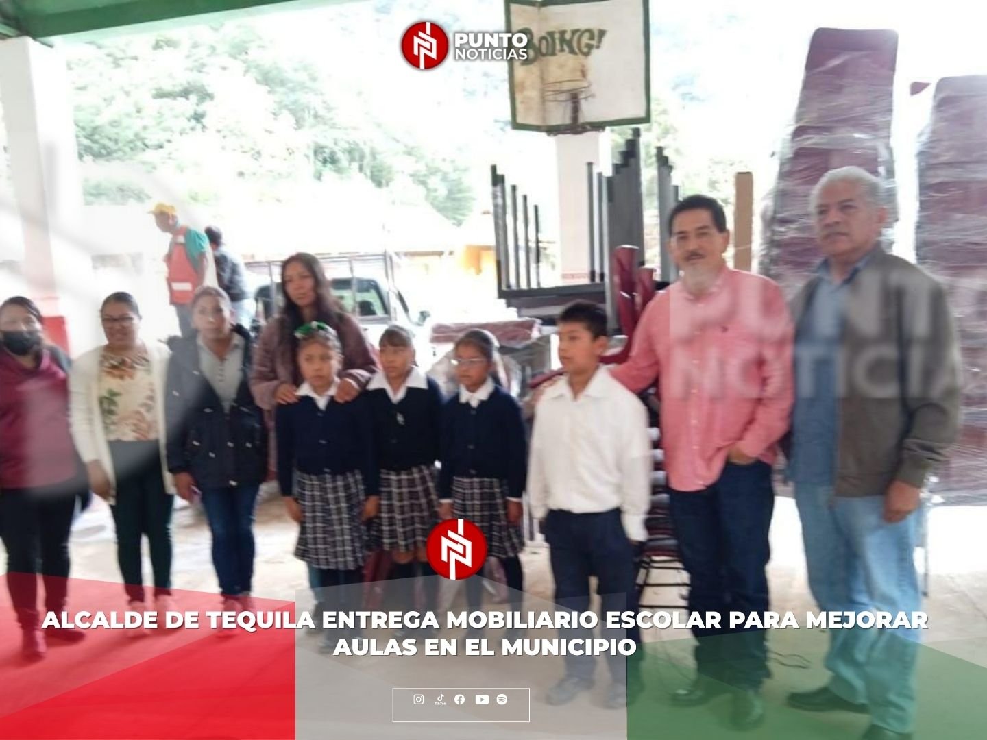 Alcalde de Tequila entrega mobiliario escolar para mejorar aulas en el municipio
