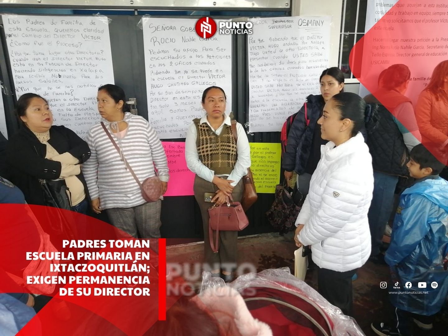 Padres toman escuela primaria en Ixtaczoquitlán; exigen permanencia de su director